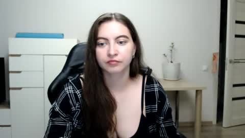 Alice online show from August 1, 4:46 pm