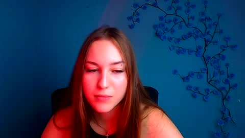 Alice online show from August 4, 12:24 pm