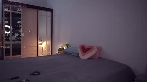 alice_edward online show from August 14, 3:15 pm