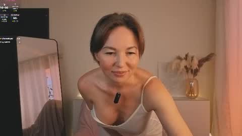alice_eva online show from July 14, 3:04 pm