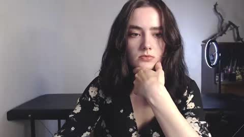 Alice    online show from July 20, 8:34 pm