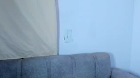 alice_jenner_ online show from August 15, 2:26 am