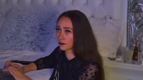 alice_munro online show from August 12, 8:44 pm