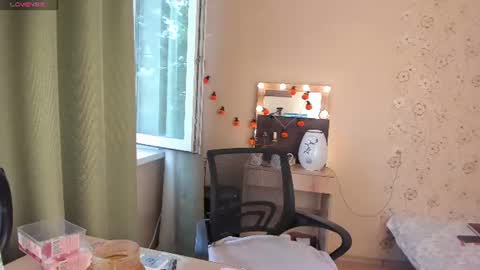 Alice online show from August 12, 3:25 pm