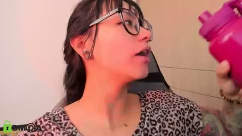alice_rausing online show from August 21, 6:58 pm