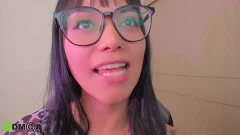 alice_rausing online show from August 24, 5:42 pm