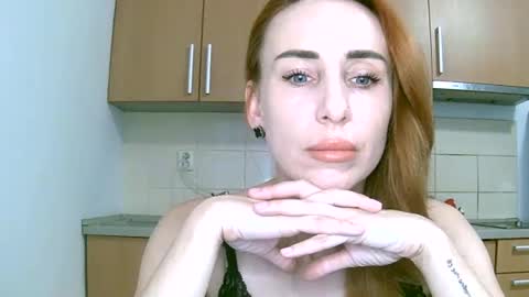 Alice Sewx online show from August 2, 9:05 am