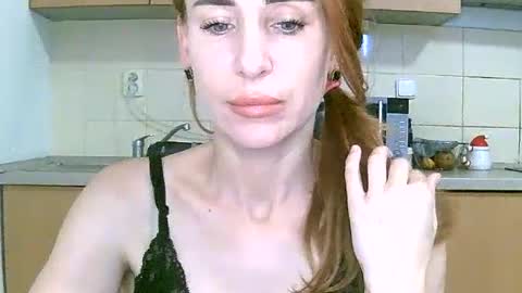 Alice Sewx online show from August 2, 1:40 pm