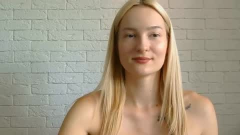 Alice online show from August 12, 9:55 am