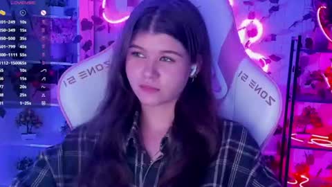 Alice online show from July 9, 9:09 pm