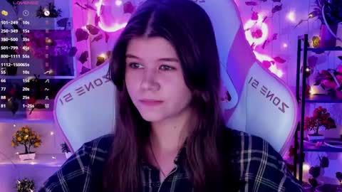 Alice online show from July 27, 9:42 pm