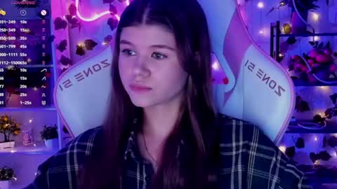 Alice online show from August 13, 5:16 pm