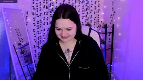 alice_weidel online show from August 13, 3:31 am