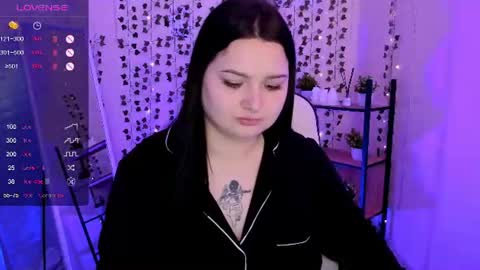 alice_weidel online show from August 13, 5:43 am