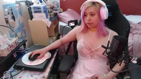 Alice Bambola online show from March 31, 11:18 am