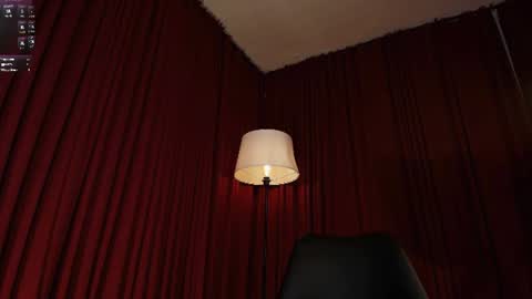 aliceblaker_ online show from August 11, 10:45 pm