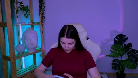 Alice online show from August 12, 6:05 am