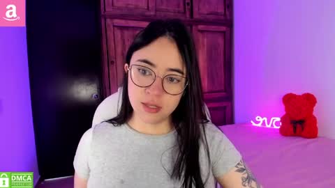 Aliceee 3 ... pvt open.    online show from May 25, 12:51 pm