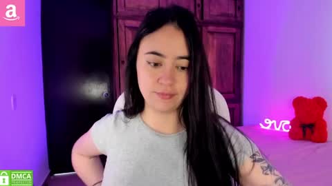 Aliceee 3 ... pvt open.    online show from May 25, 3:03 pm