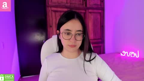 Aliceee 3 ... pvt open.    online show from August 11, 9:28 pm