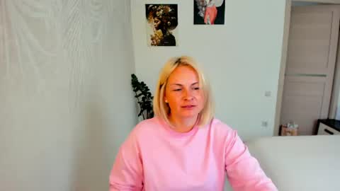 alicee__grace online show from July 19, 8:49 am