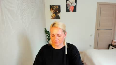 alicee__grace online show from July 27, 9:26 am