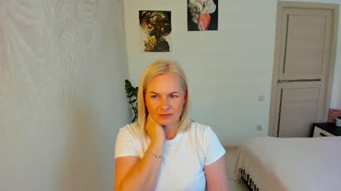 alicee__grace online show from August 7, 8:25 am