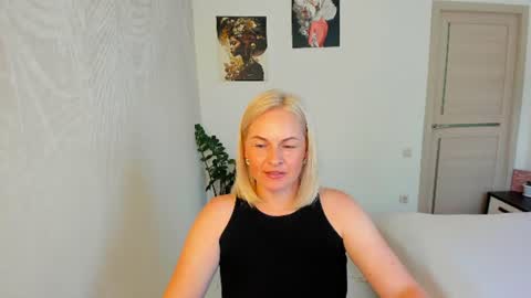 alicee__grace online show from August 7, 9:42 am