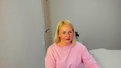 alicee__grace online show from August 15, 8:57 pm