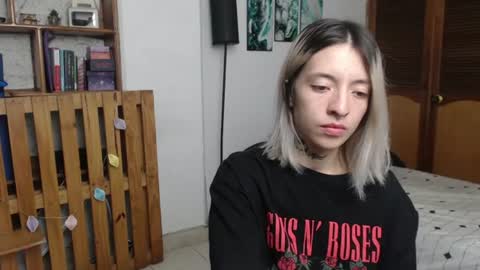 alicee_logan_ online show from August 8, 2:22 am