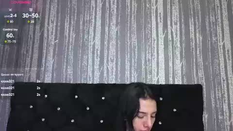 alicee_moonn online show from August 12, 2:14 am