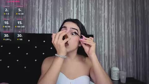 alicee_moonn online show from August 12, 10:12 pm
