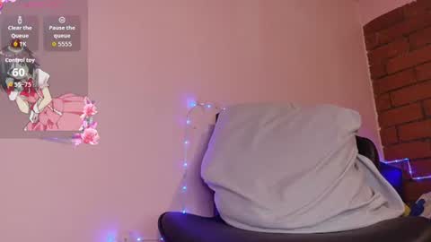 alicee_randyy online show from August 10, 4:03 am