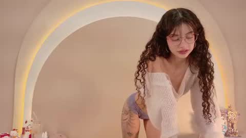 alice online show from August 6, 8:08 pm