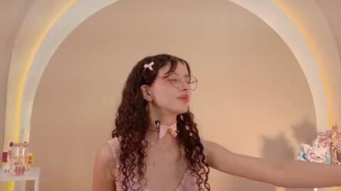 alice online show from August 8, 9:59 pm