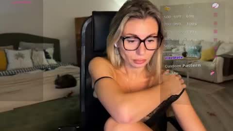 Daniella online show from August 13, 6:11 pm