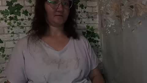 Alice online show from May 7, 6:20 pm
