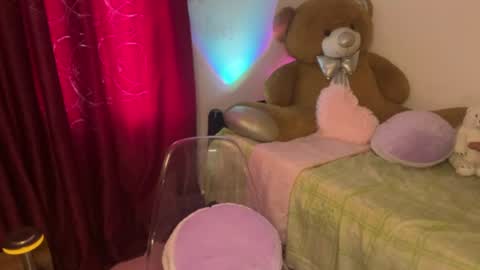 Alicekingdom online show from August 13, 8:23 pm