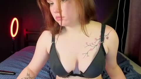 alicelike0101 online show from August 4, 10:23 am