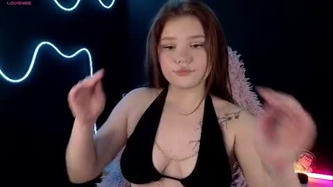 alicelike0101 online show from August 8, 11:10 am