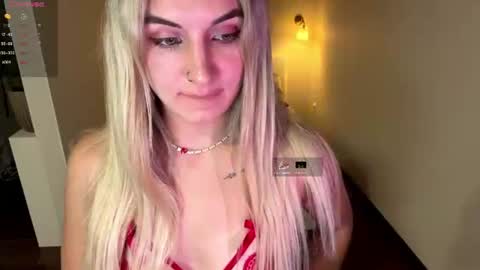 Alicelly online show from August 5, 5:44 pm
