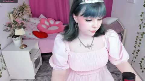 Alice online show from May 22, 5:15 pm