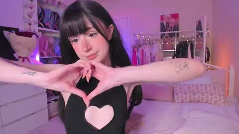 from wonderland online show from August 9, 5:36 pm