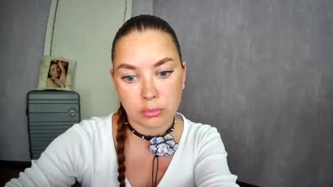 AlicexFresh online show from July 29, 11:50 am