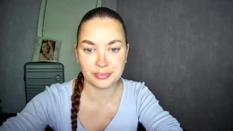 AlicexFresh online show from August 4, 6:54 am