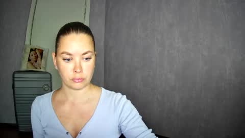 AlicexFresh online show from August 7, 12:05 pm