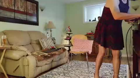 Alicia deHart  Help me reach 1000 Followers. Its FREE online show from August 25, 11:12 pm