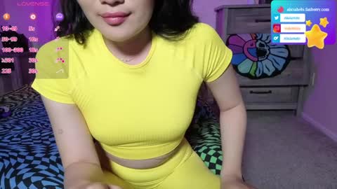 Alicia Hebi online show from May 19, 4:02 am