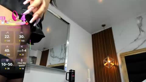 ALICIA  online show from August 6, 10:20 pm
