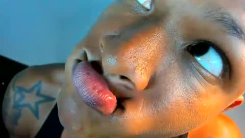 Alid 17 online show from August 7, 12:32 am